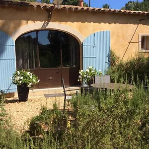 Le Bois De La Cour , Roussillon en Isere Frankrijk