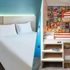 Hotel Hotelf1 Paris Ouen Marche Aux Puces